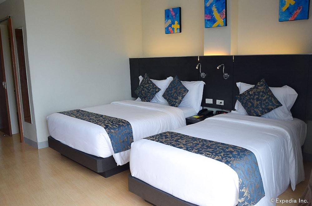Solea Seaview Resort Lapu-Lapu City Bagian luar foto
