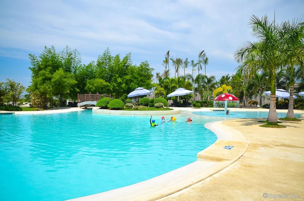 Solea Seaview Resort Lapu-Lapu City Bagian luar foto